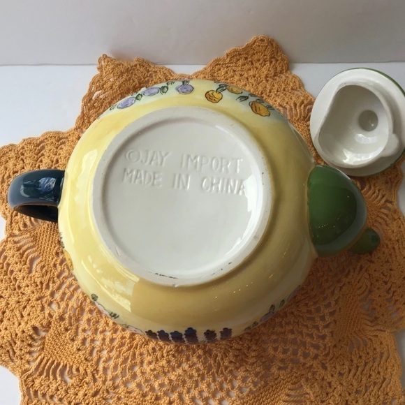 Fresh Herbs teapot by Jay Imports - Picture 6 of 6